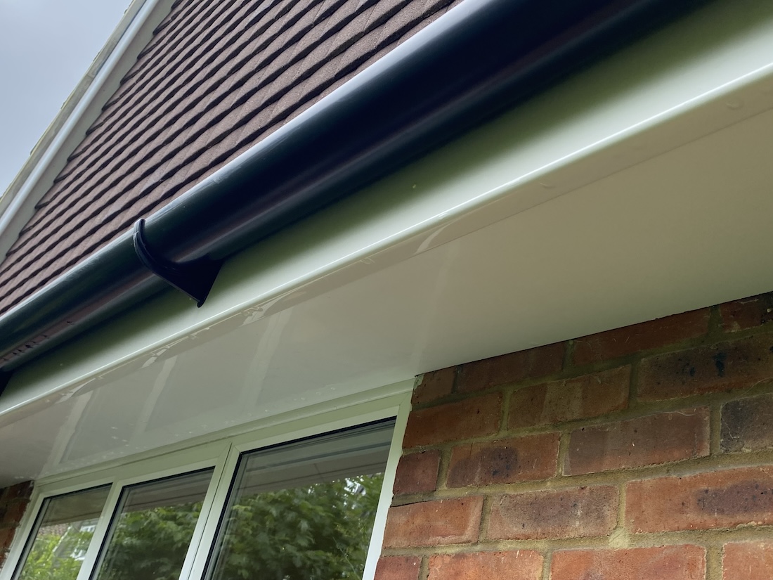White soffit and fascias on a house that have just been cleaned.